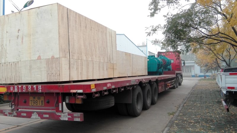 豐源機(jī)械三葉羅茨風(fēng)機(jī)準(zhǔn)備裝車(chē)發(fā)貨